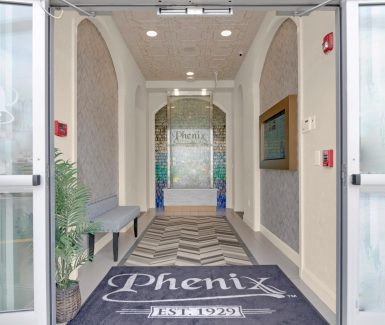 120-120 - Phenix Salon Suites - Woodbridge